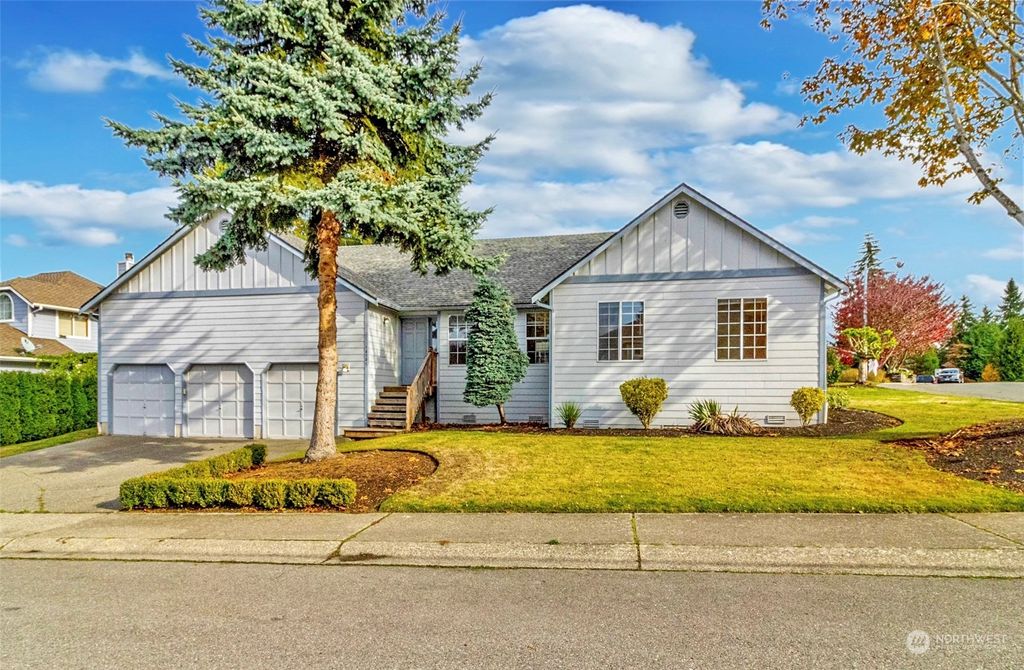 Photo of 13731 64th Drive SE, Snohomish, WA 98296 (MLS # 2013787)