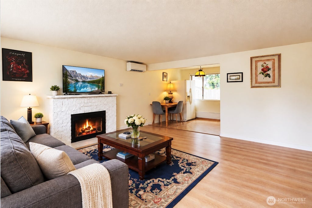 Photo of 10246 RENTON AVE S AVE, Seattle, WA 98178 (MLS # 2563036)