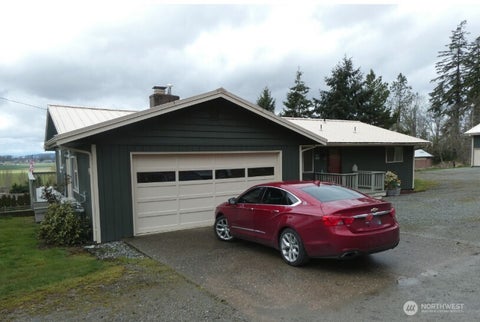 Photo of 20400 Spring Hill Lane, Mount Vernon, WA 98274 (MLS # 2586119)