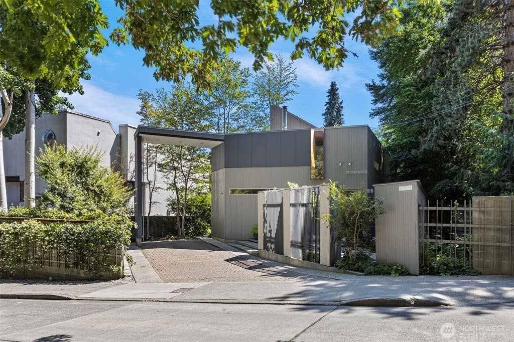 Photo of 3701 E Alder Street, Seattle, WA 98122 (MLS # 2550557)