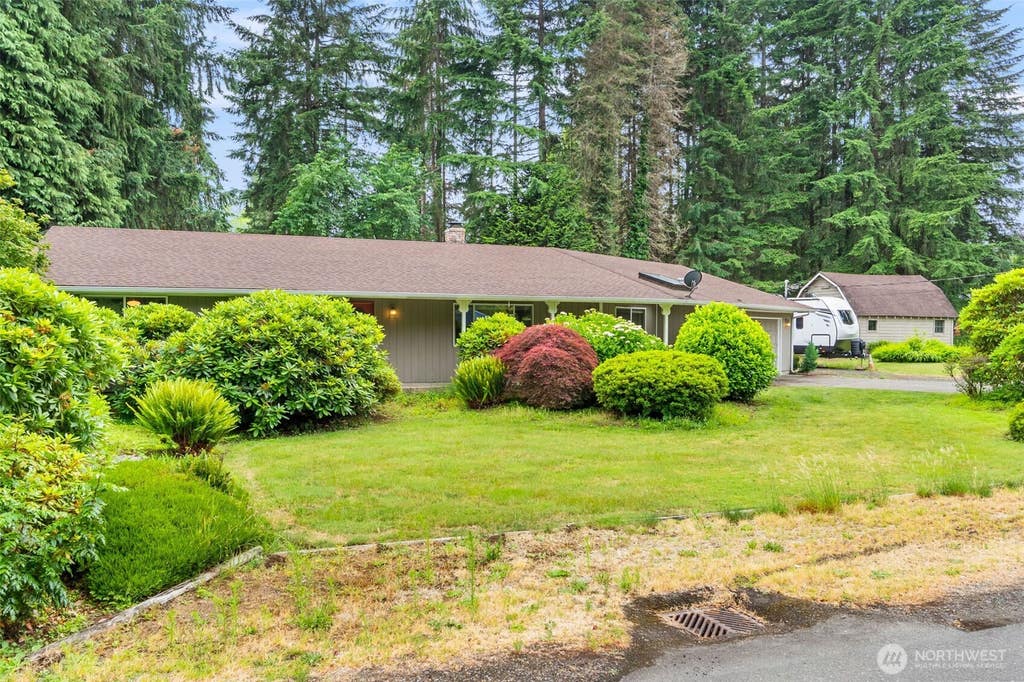 Photo of 5815 7th Avenue SE, Lacey, WA 98503 (MLS # 2545741)