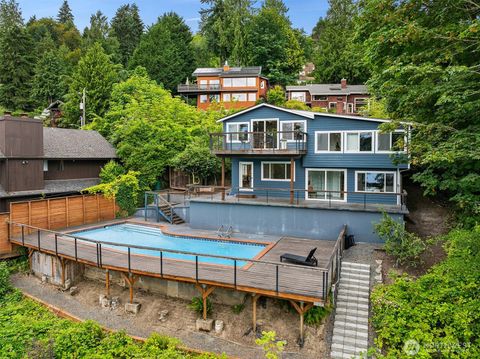 Photo of 13722 42nd Avenue NE, Seattle, WA 98125 (MLS # 2403421)