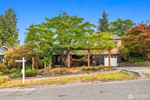 Photo of 1252 SW Othello Street, Seattle, WA 98106 (MLS # 2578381)