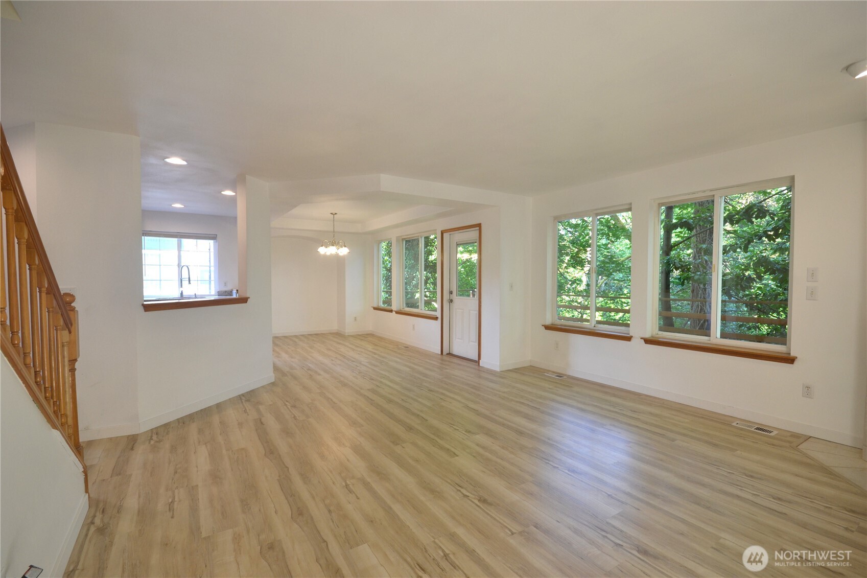 10415 Whitman Avenue SW