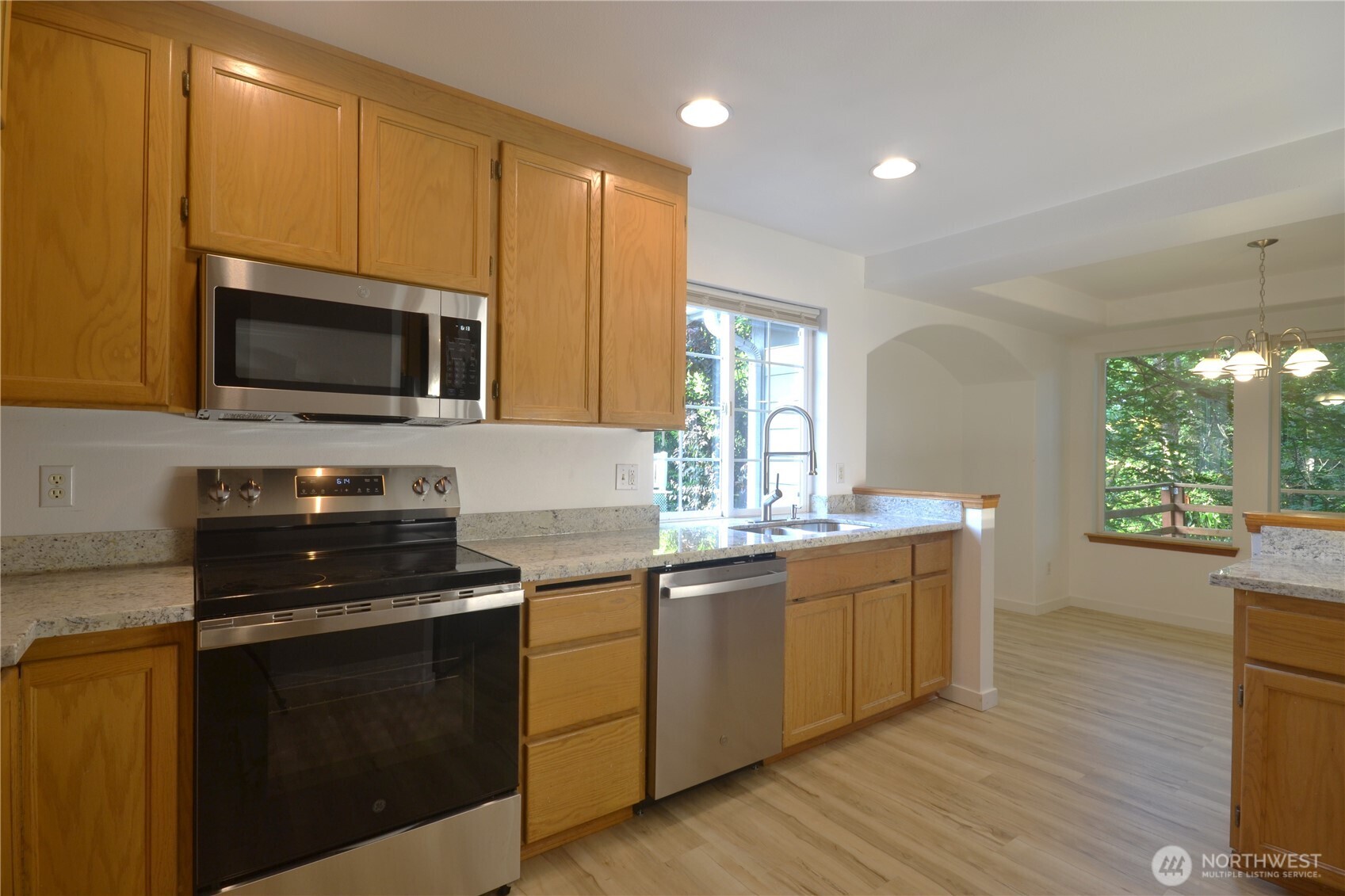 10415 Whitman Avenue SW