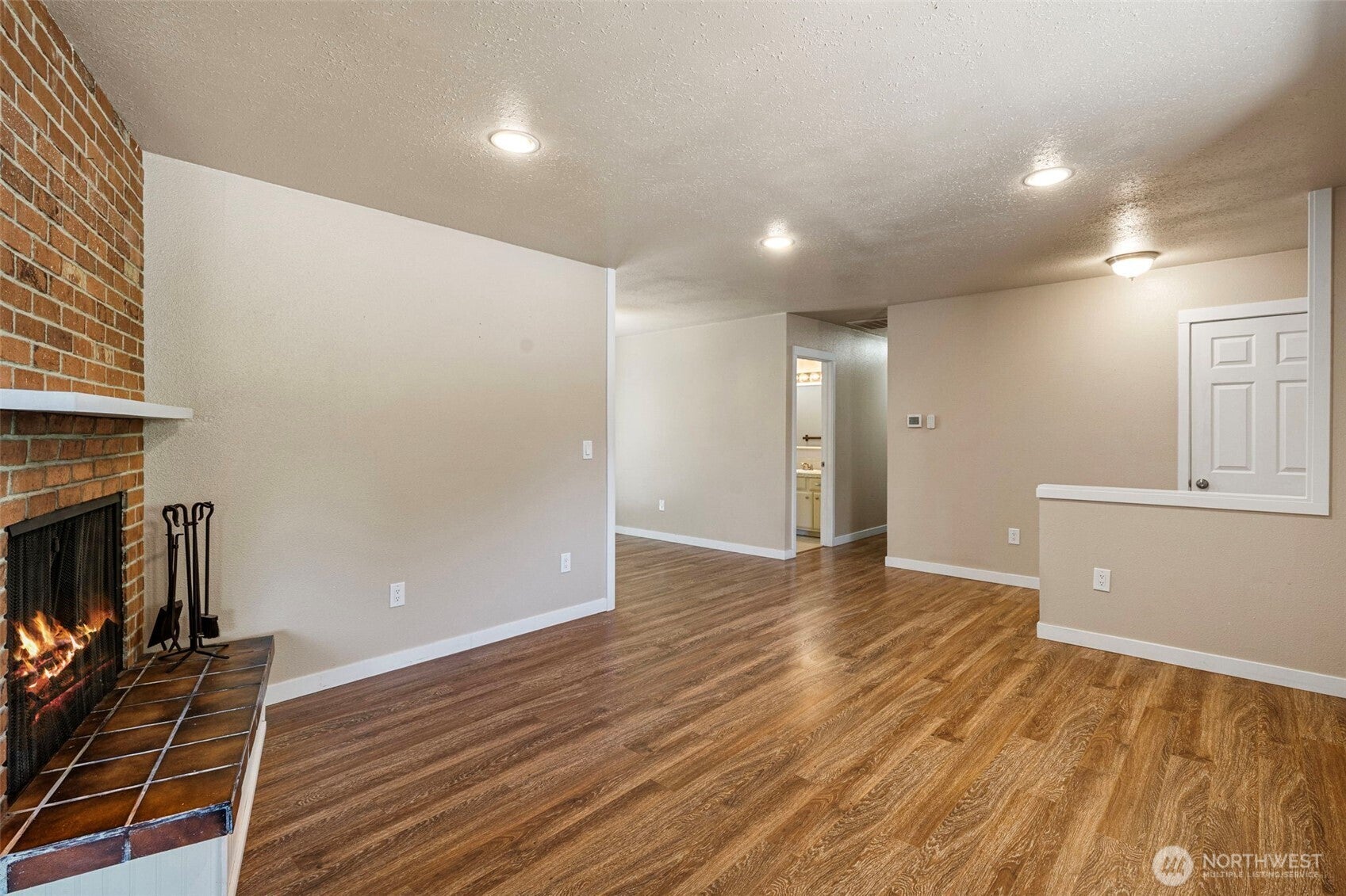 4708 Alameda Avenue W