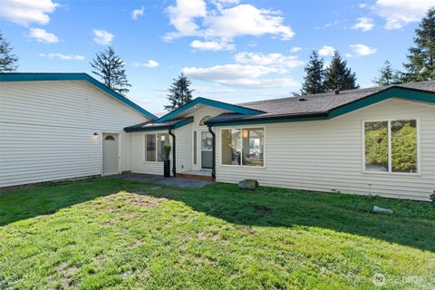 Photo of 260 Simmons Road, Kalama, WA 98625 (MLS # 2594112)