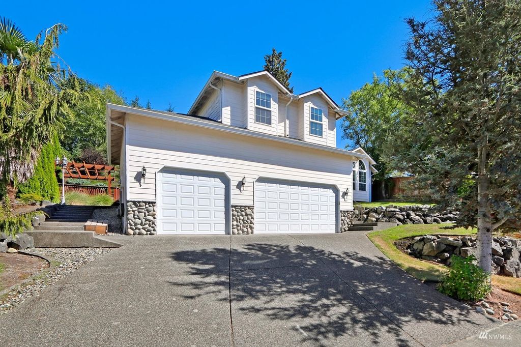 Photo of 7817 72nd Drive NE, Marysville, WA 98270 (MLS # 1986993)