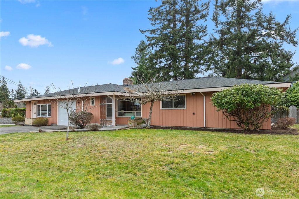 Photo of 6324 181st Place SW, Lynnwood, WA 98037 (MLS # 2335599)