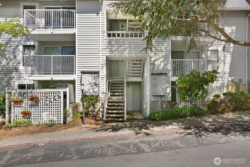 4106 Factoria Boulevard SE 213