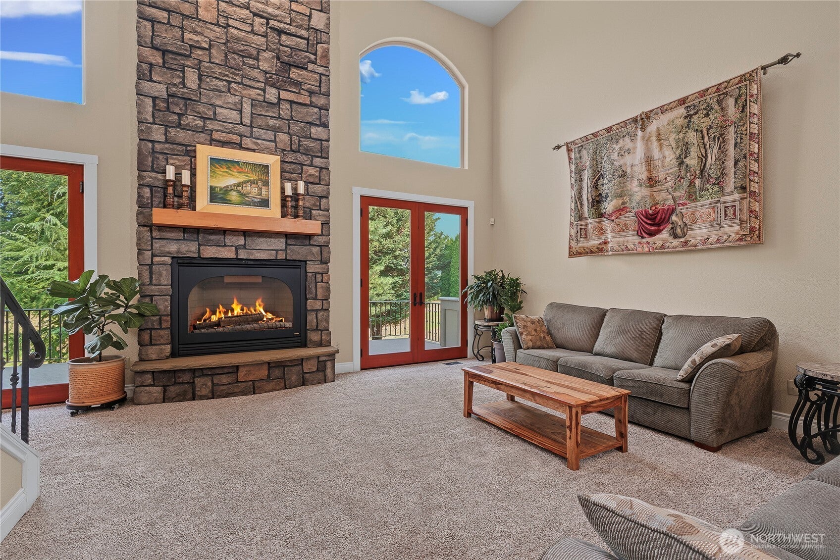 914 Harvest Drive SE