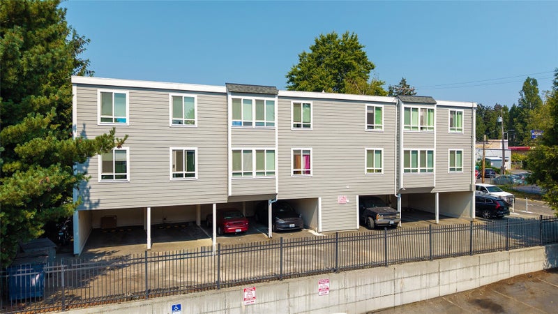3055 NE 140th Street