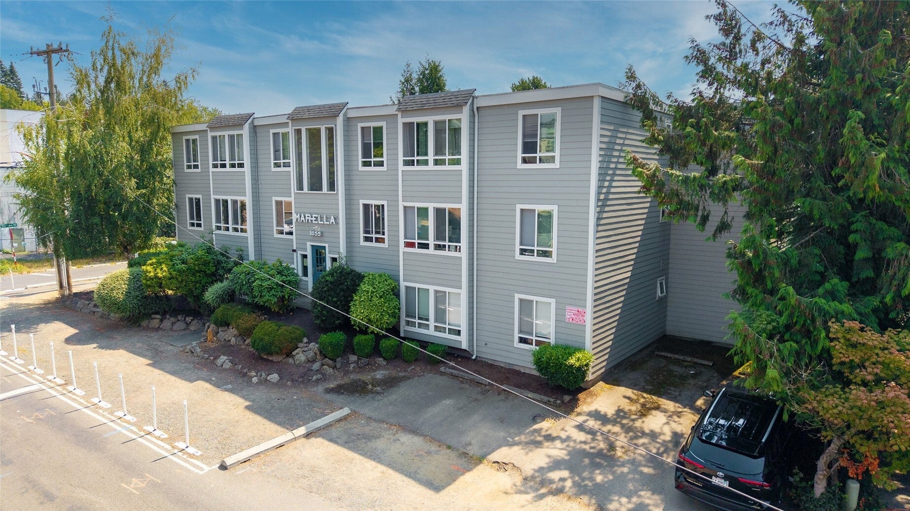3055 NE 140th Street