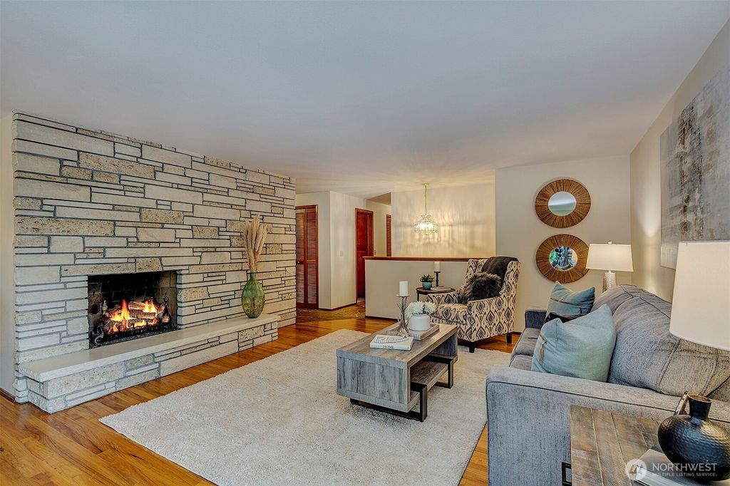 listing image 9361424792508948689