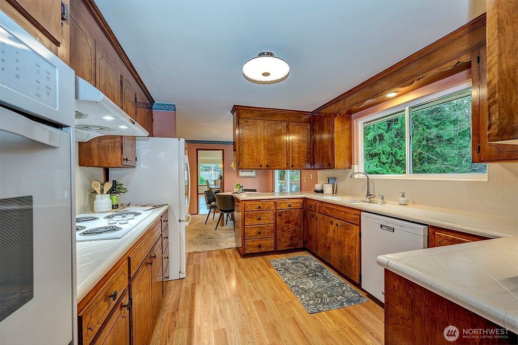 listing image 9361113255469997324