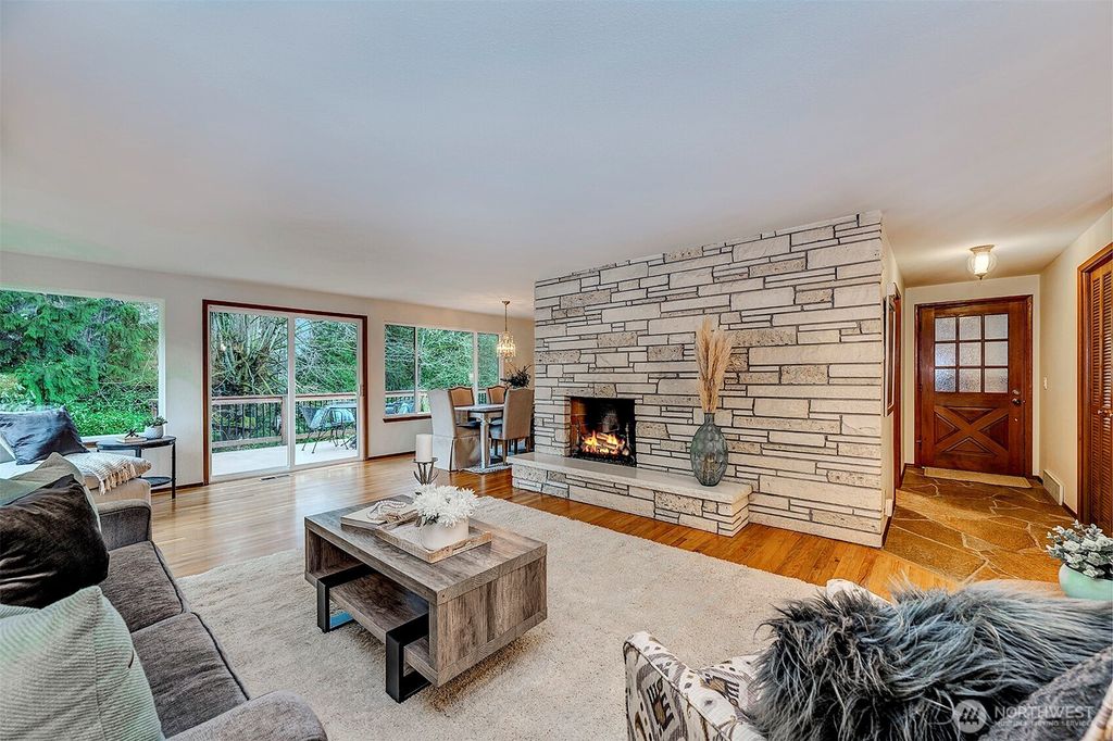 listing image 9364301430577643765