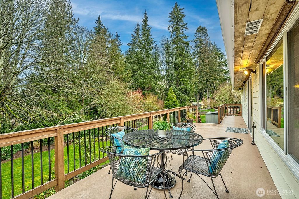 listing image 9361794375643857845