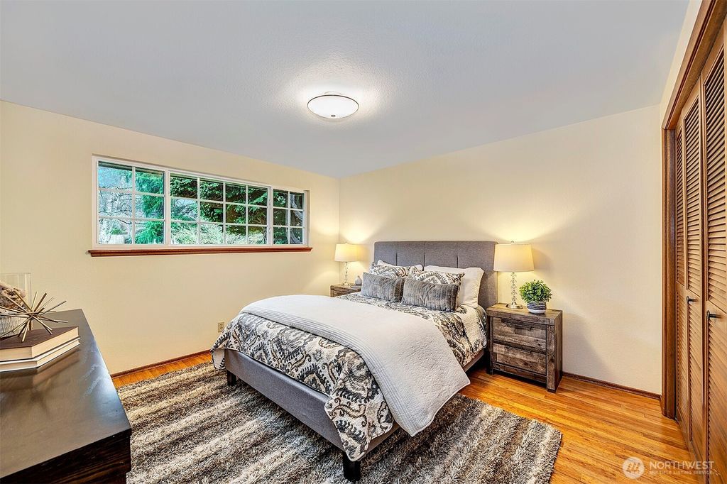 listing image 9365613795483826611