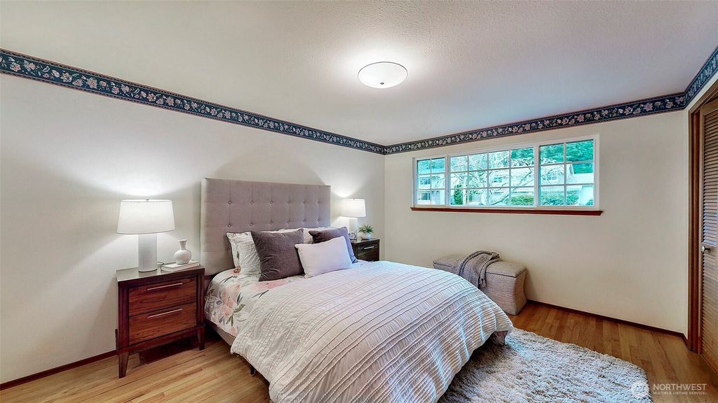 listing image 9360970775742746194