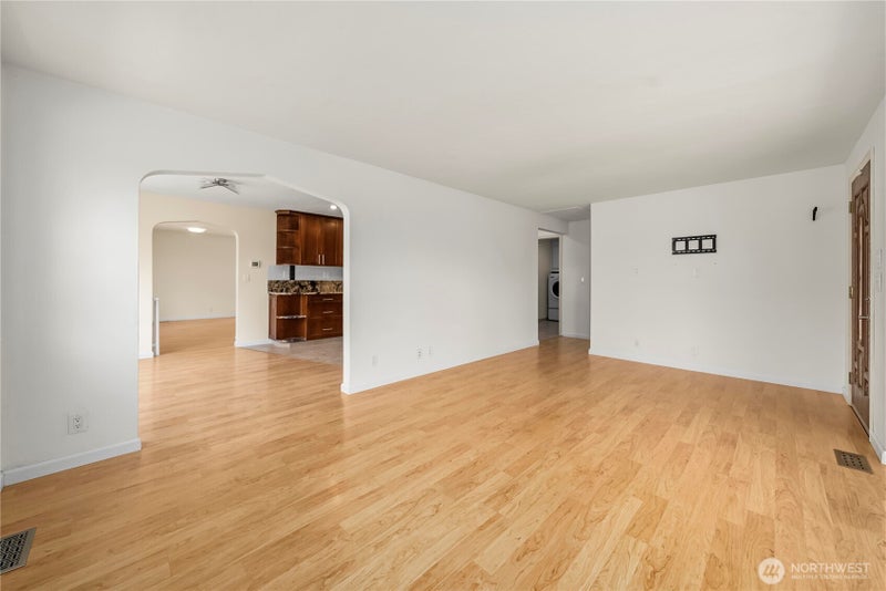 16101 60th Street E