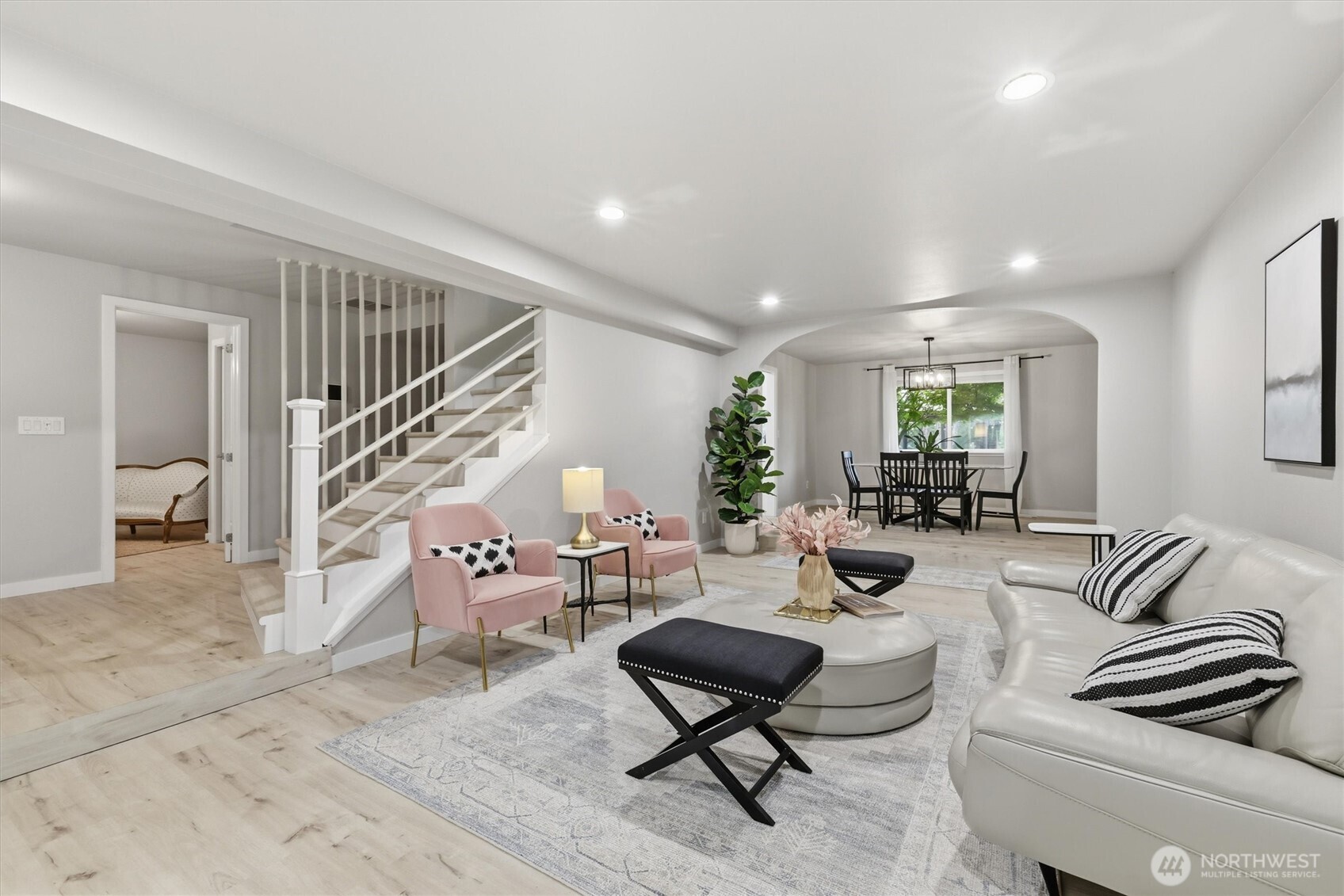 8410 Zircon Drive SW