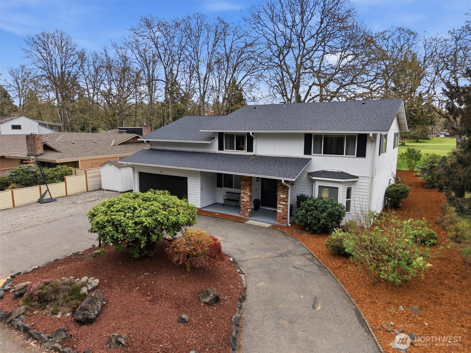 8410 Zircon Drive SW