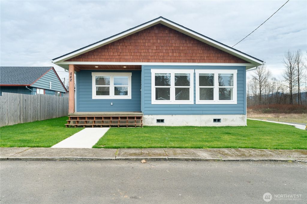 Photo of 542 S 6th Street, Montesano, WA 98563 (MLS # 2472431)