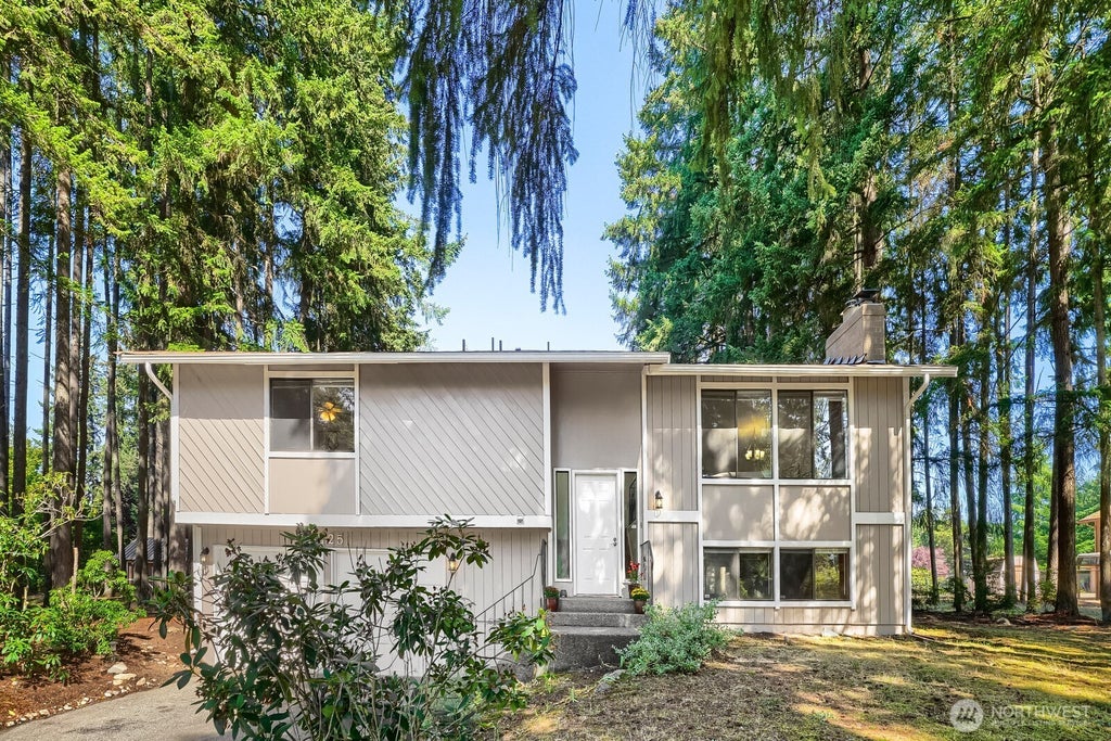 Photo of 162 St Court E, Tacoma, WA 98446 (MLS # 2582671)