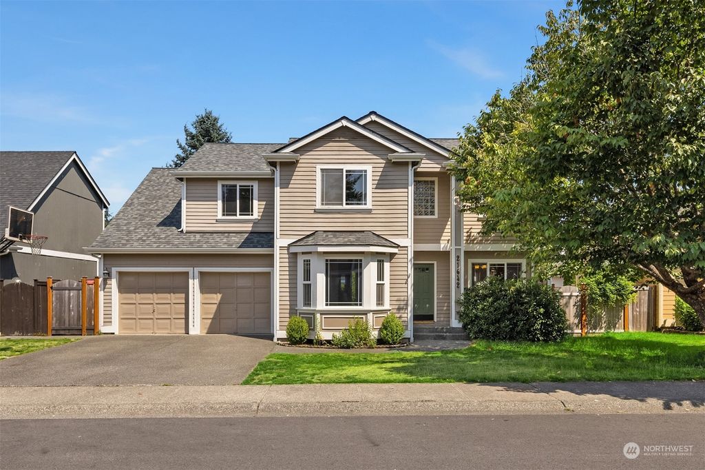 Photo of 21642 SE 239th Place, Maple Valley, WA 98038 (MLS # 2136142)
