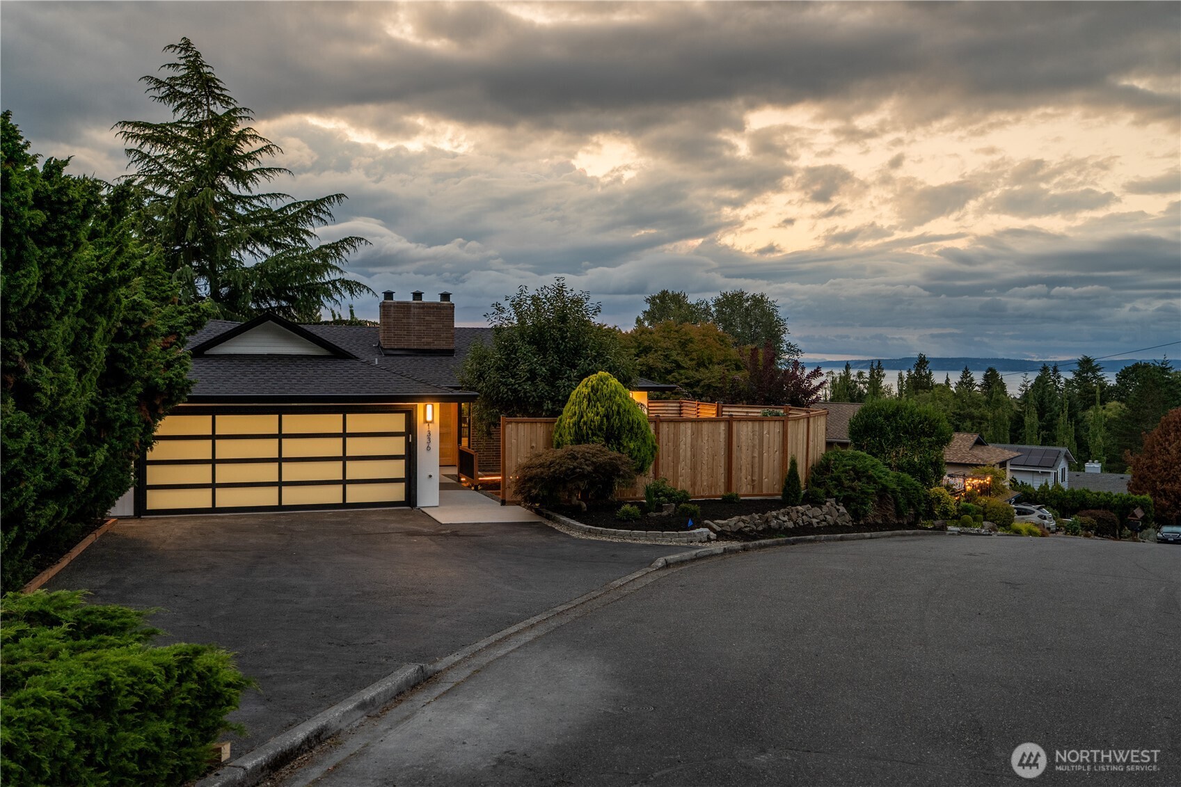 1336 6th Ave S