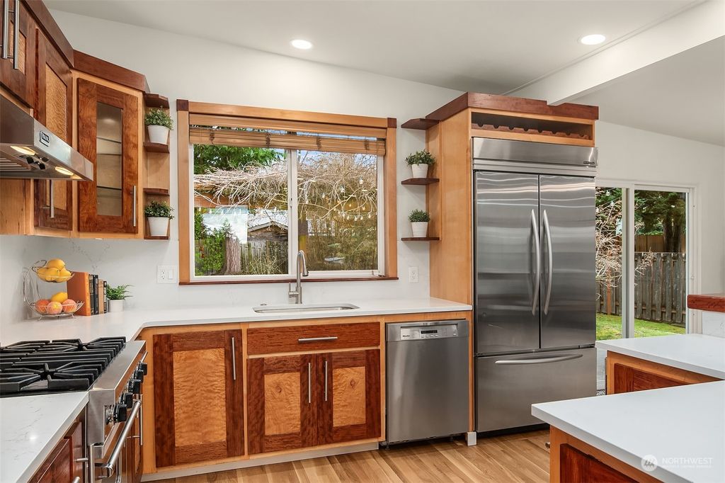 Photo of 16014 NE 2nd Street, Bellevue, WA 98008 (MLS # 2215080)