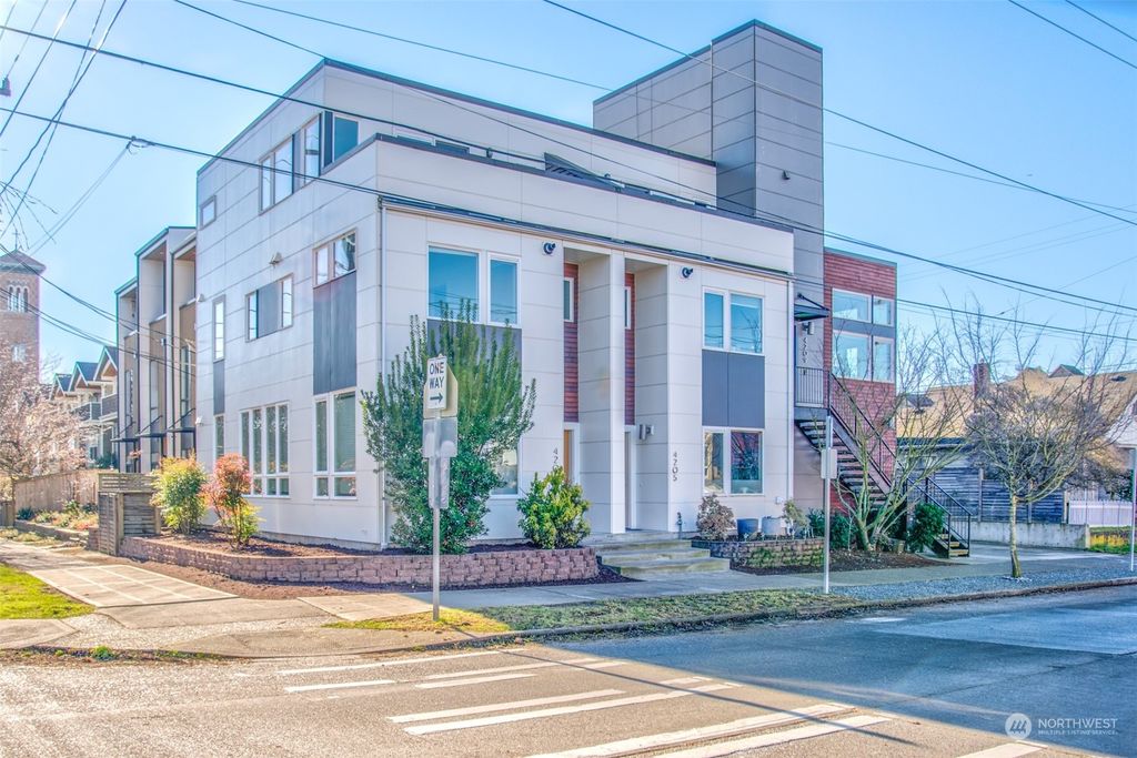 Photo of 4201 SW Dakota Street, Seattle, WA 98116 (MLS # 2330453)