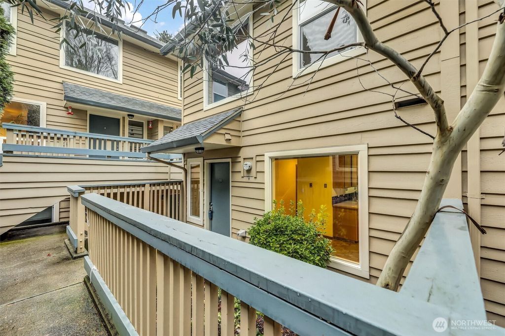 Photo of 1718 16th Avenue #11, Seattle, WA 98122 (MLS # 2346948)