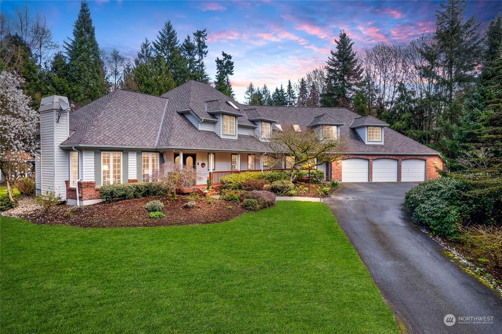 Photo of 9511 221st Place SE, Woodinville, WA 98077 (MLS # 2204425)