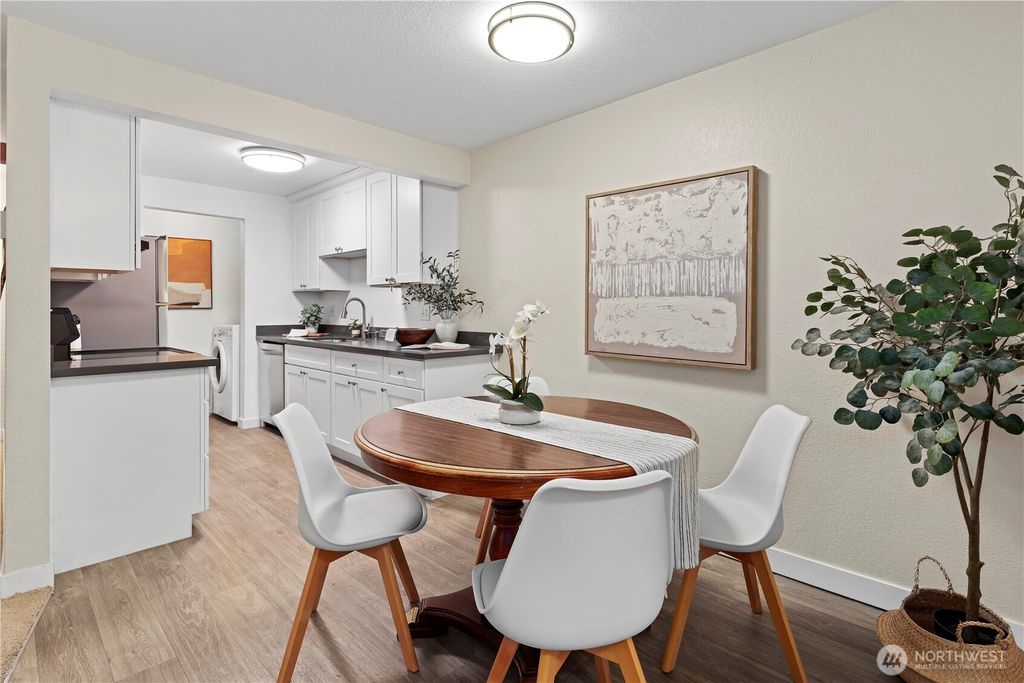 Photo of 16817 Larch Way #E103, Lynnwood, WA 98037 (MLS # 2471863)