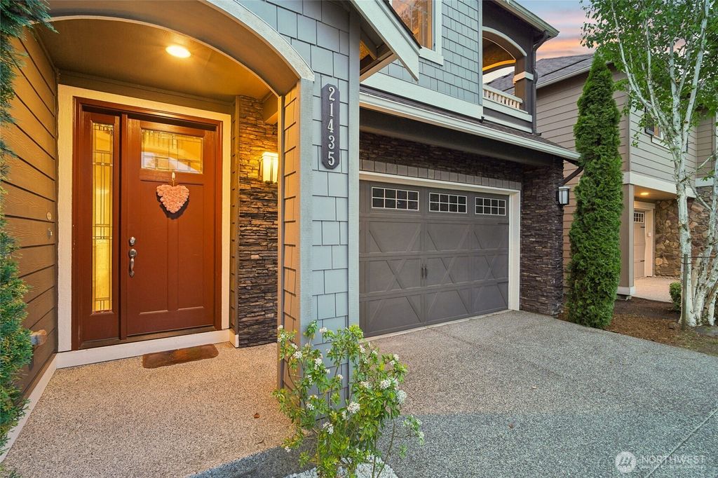 Photo of 21435 SE 2nd Street, Sammamish, WA 98074 (MLS # 2523060)