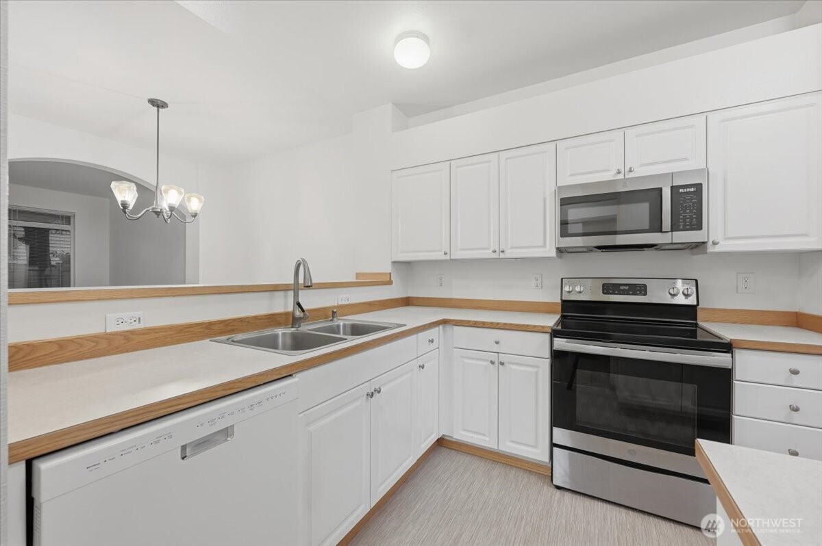 17827 80th Avenue NE C101