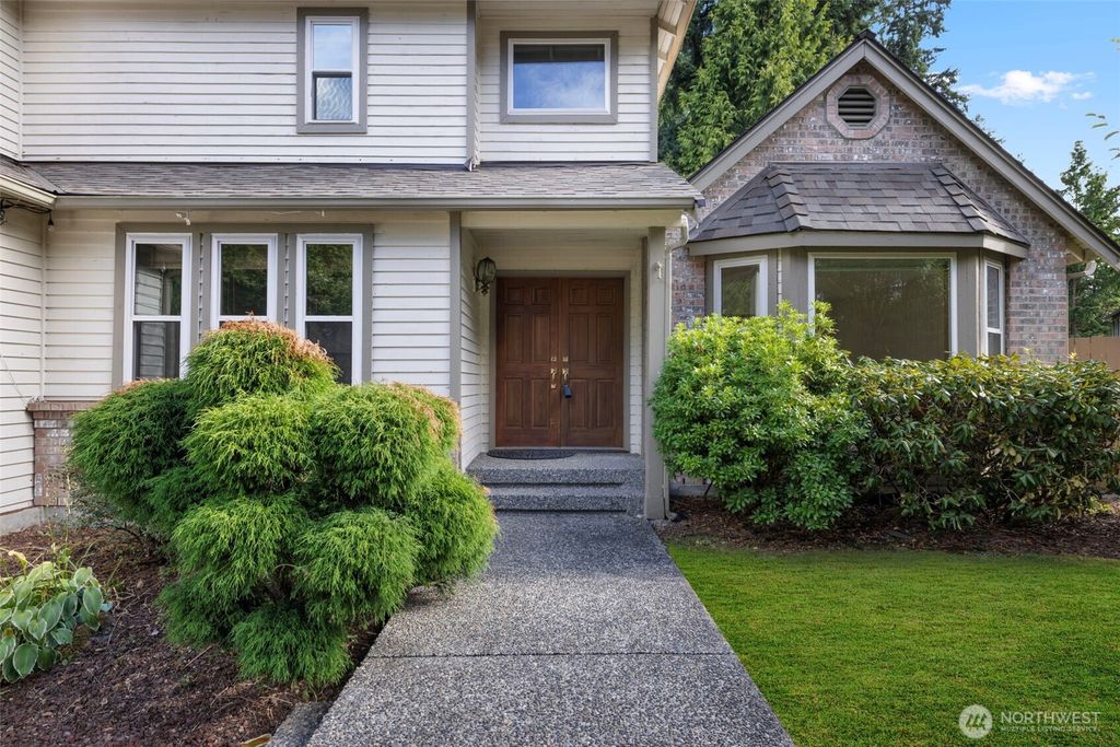 Photo of 904 187th Place SW, Lynnwood, WA 98036 (MLS # 2384635)