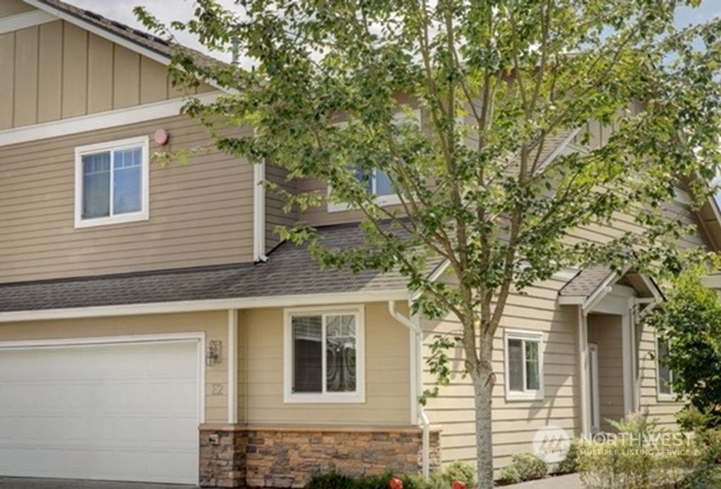 Photo of 4118 148th Street SW #E2, Lynnwood, WA 98087 (MLS # 2262539)