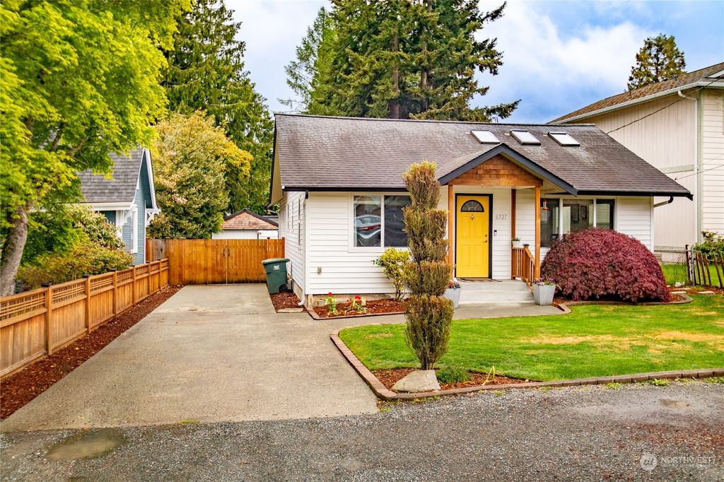 Photo of 6727 Olympic Drive, Everett, WA 98203 (MLS # 2234711)