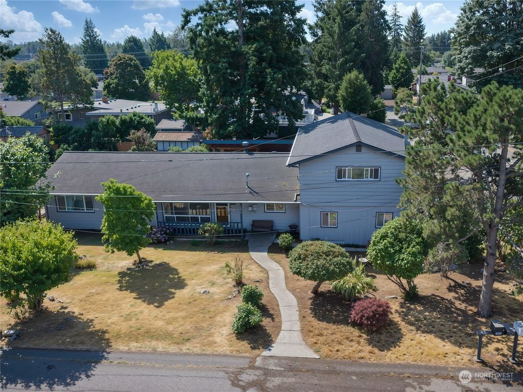 Photo of 1803 S 259th Street, Des Moines, WA 98198 (MLS # 2281486)