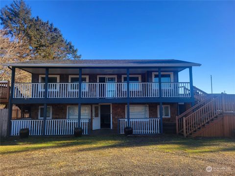 Photo of 1201 Bay Avenue, Ocean Park, WA 98640 (MLS # 2326180)