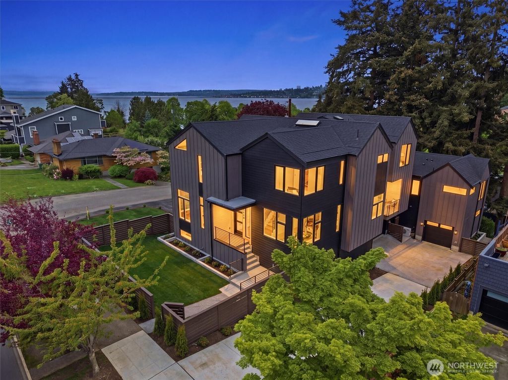 Photo of 3904 42nd Avenue S, Seattle, WA 98118 (MLS # 2521201)