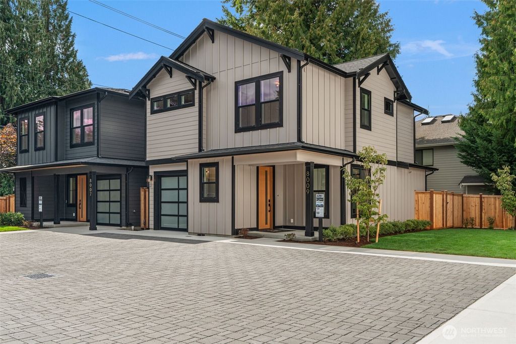 Photo of 8009 131st Place NE, Kirkland, WA 98033 (MLS # 2440449)