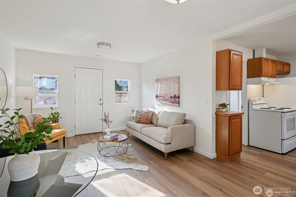 Photo of 1213 S J Street, Tacoma, WA 98405 (MLS # 2497136)