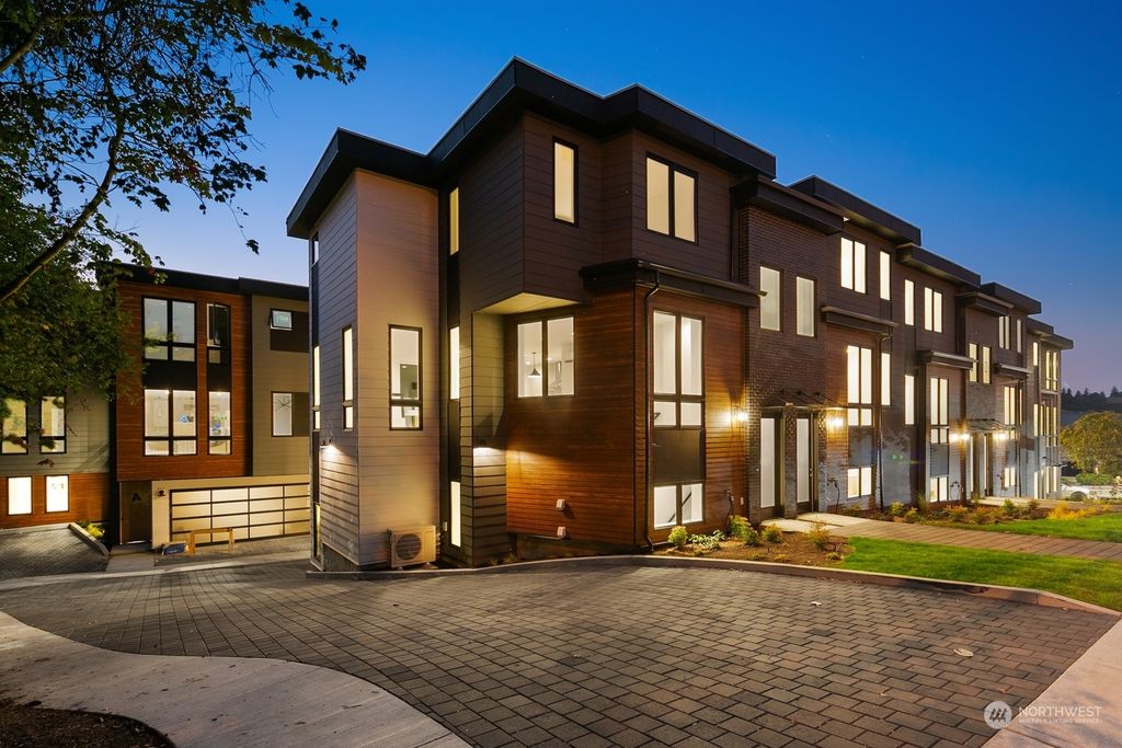 Photo of 117 6th Street #D, Kirkland, WA 98033 (MLS # 2329195)