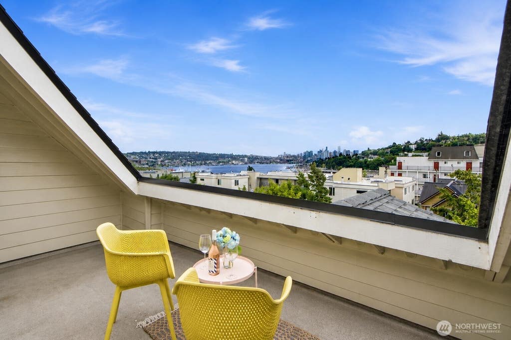 Photo of 936 N 35th Street #E, Seattle, WA 98103 (MLS # 2569888)
