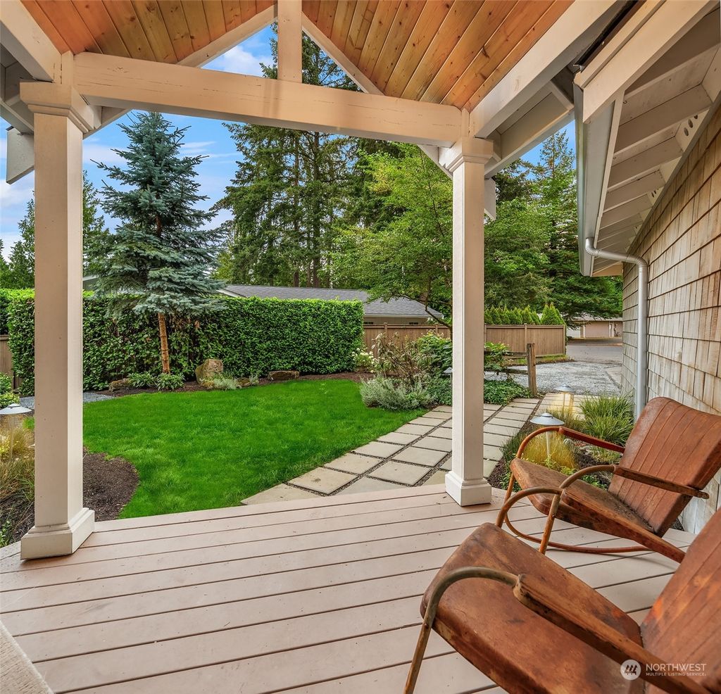 Photo of 7323 129th Avenue NE, Kirkland, WA 98033 (MLS # 2277331)