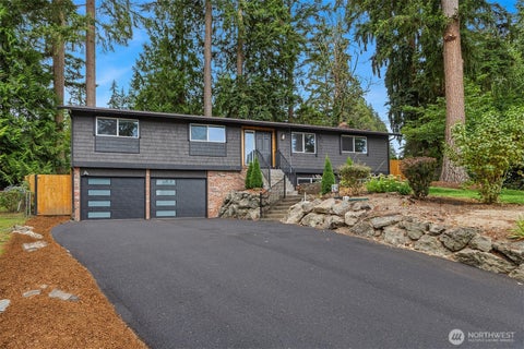 Photo of 212 143rd Street SE, Everett, WA 98208 (MLS # 2561487)