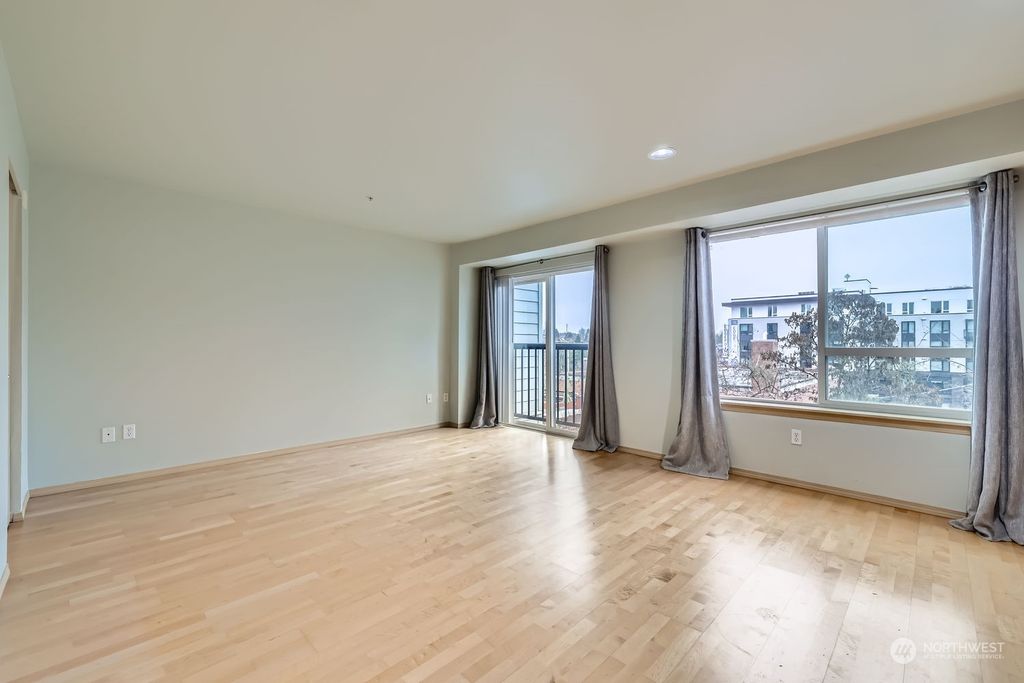 Photo of 424 N 85th ST St #304, Seattle, WA 98103 (MLS # 2323015)